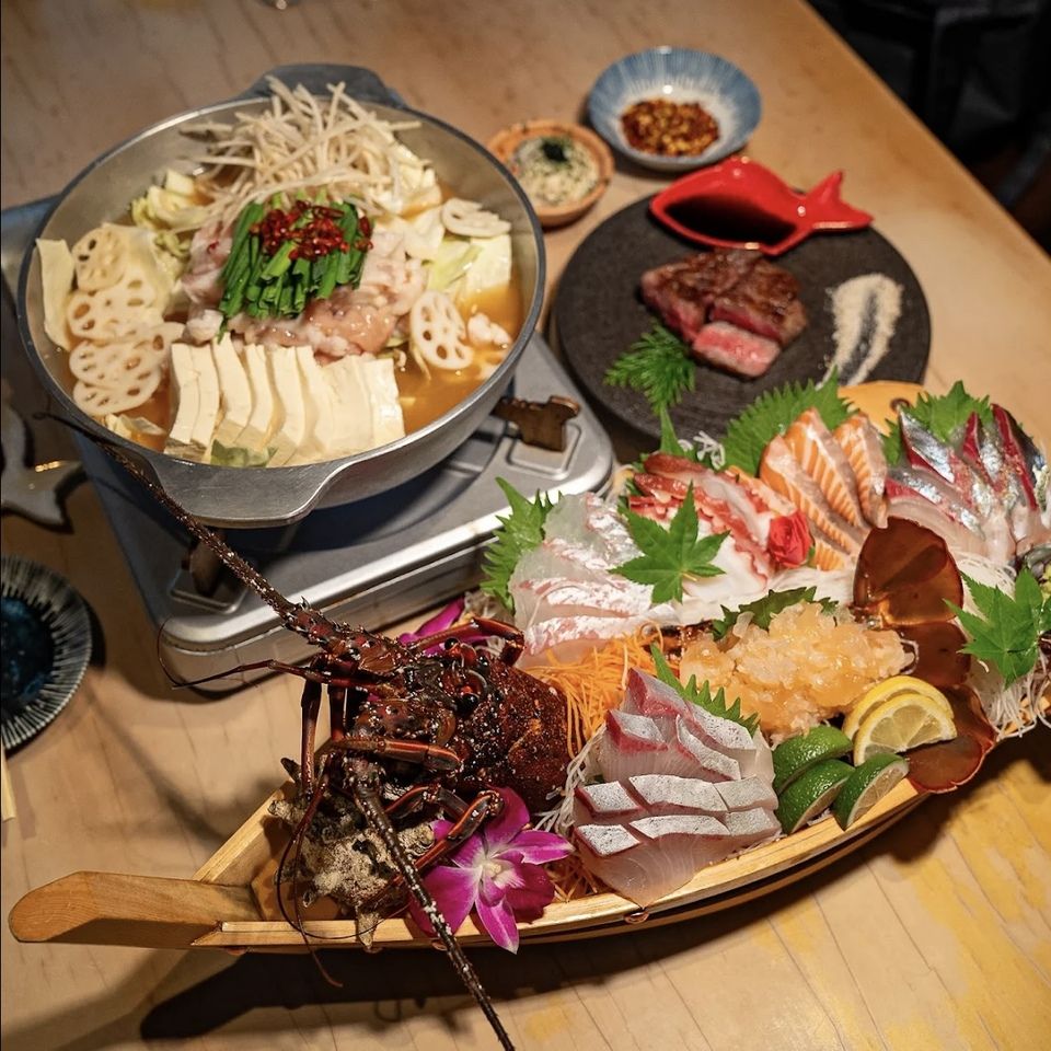 【쥬욘다이 포함 사케3종 페어링!】큐슈산 사시미 + 가고시마산 A5 와규  + 하카타 모츠나베 코스