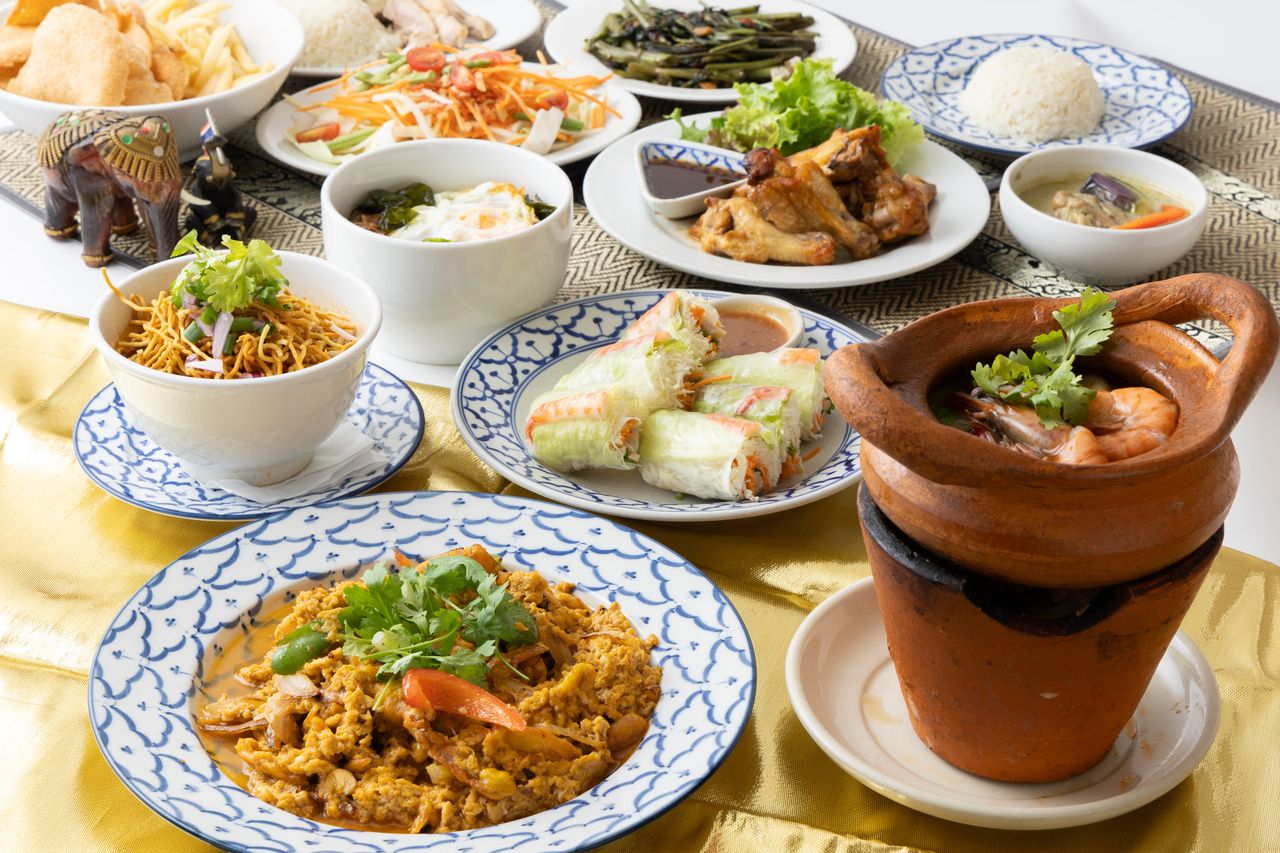 5500円：【特別な日に】名物！蟹のカレー炒めと王道タイ料理を満喫！プレミアムコース