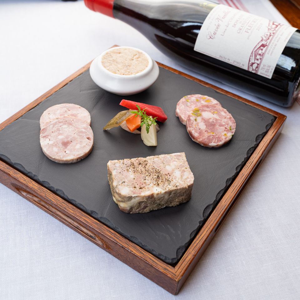 Lunch Course: Le Menu des Canuts – Wine Pairing Course