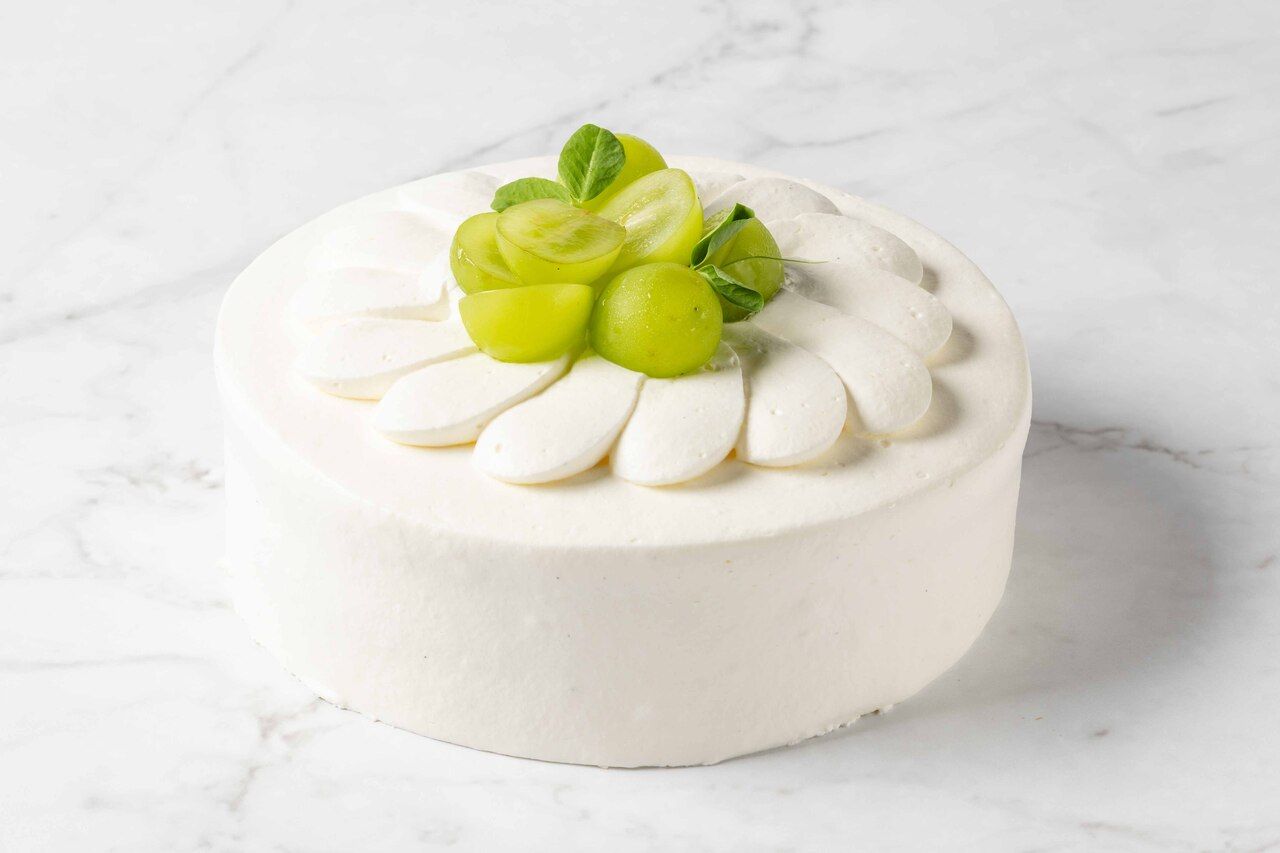 Shine Musct Shortcake (15cm / for 4–6 persons)