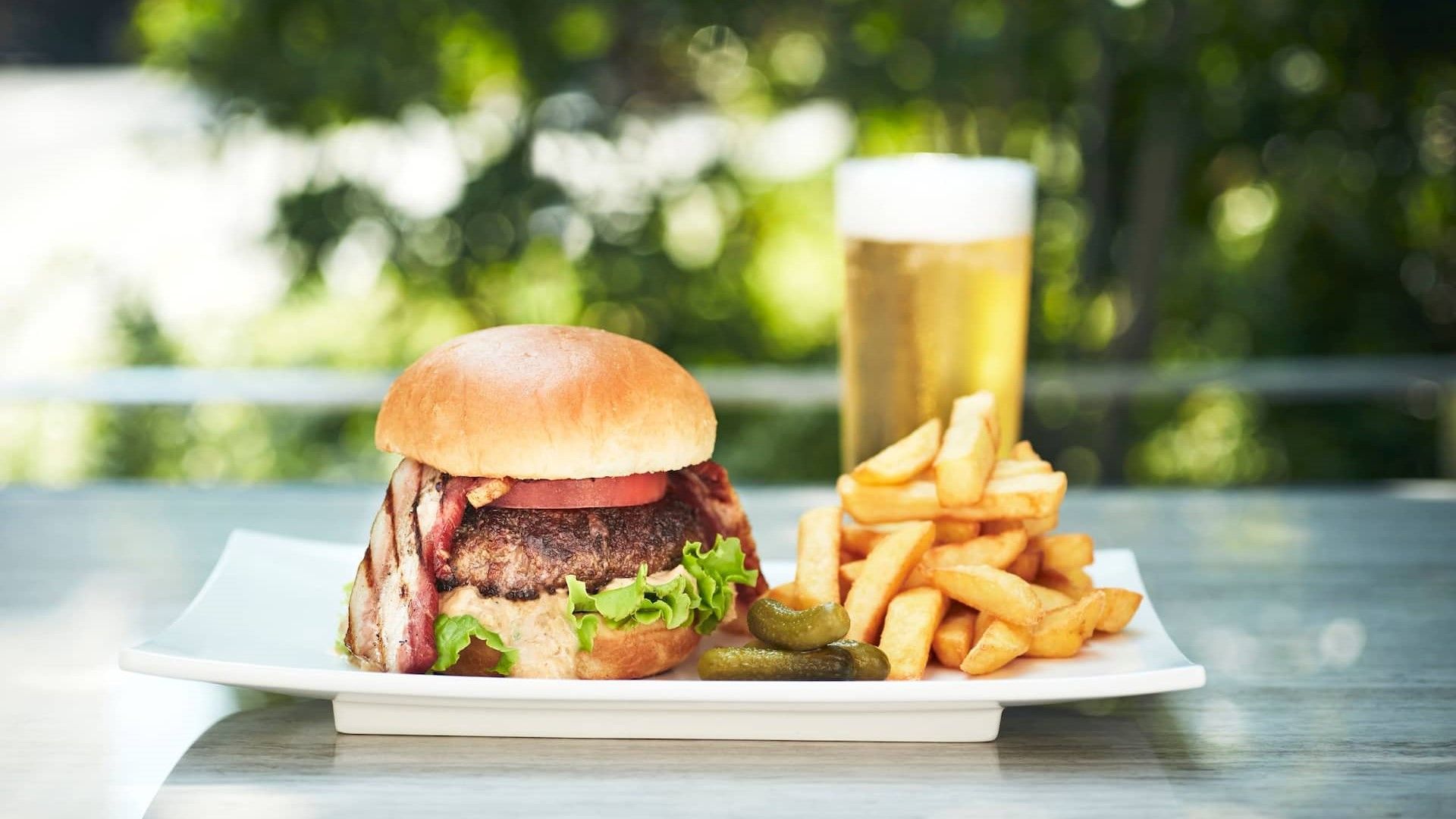 THE UNION BAR & LOUNGE