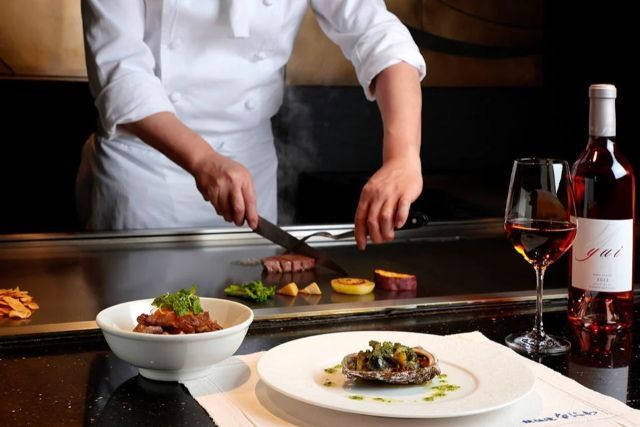 Teppanyaki & Yakiniku Naniwa / RIHGA Royal Hotel Osaka