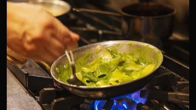 Lobster & Champagne EBIZO