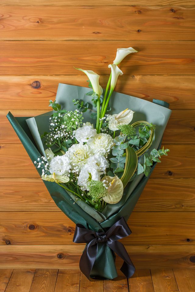 お食事のご予約と一緒にご注文ください 【オプションメニュー】フラワーアレンジメントB（大きな花束）