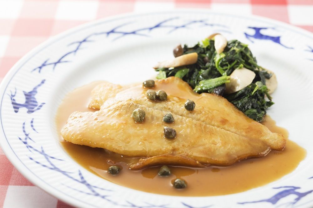 2種類のメイン料理から選べるコース〈白身魚のムニエル、又は厚切りやまと豚のソテー〉