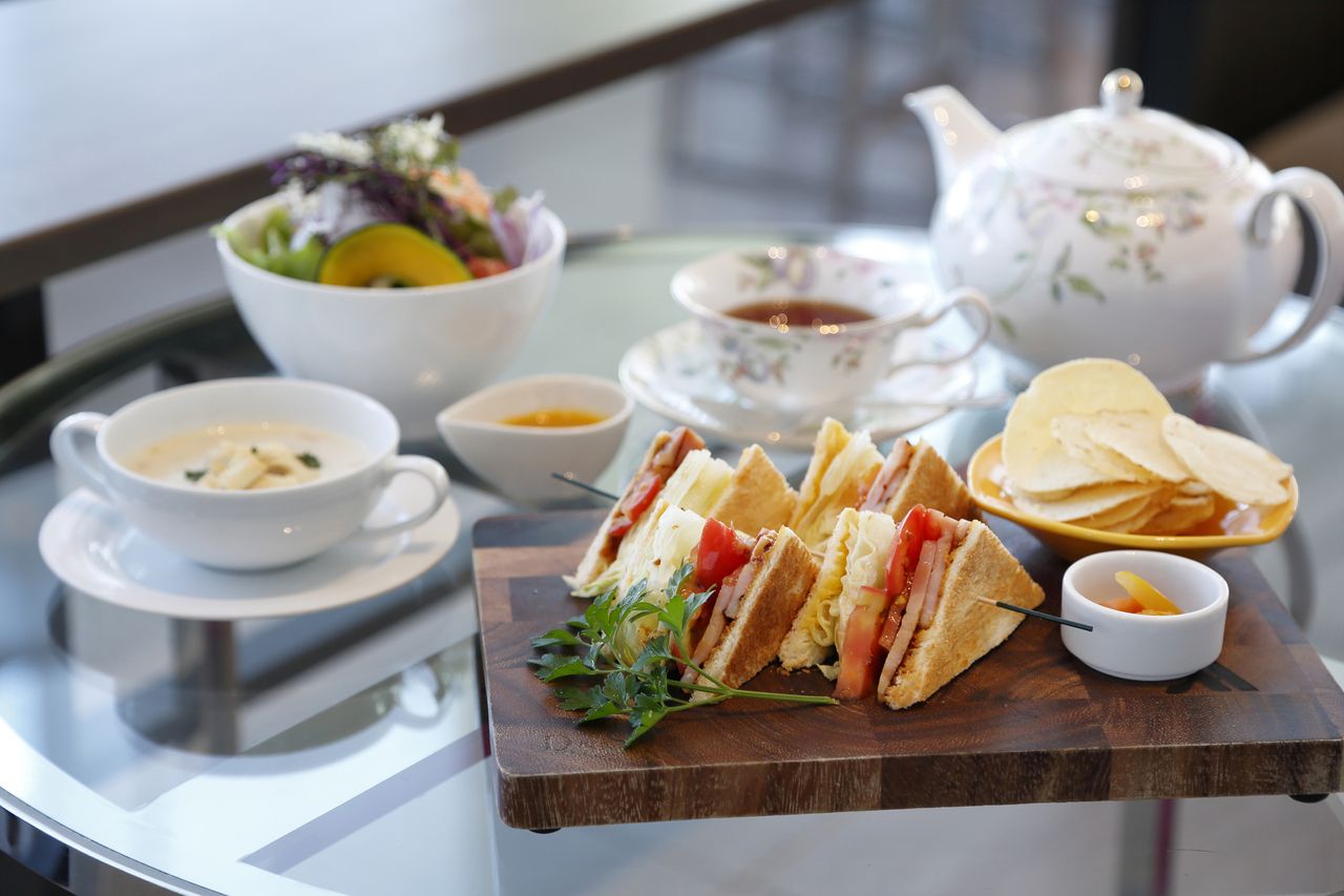 [Includes cut cake] Sandwich set ( weekdays only)