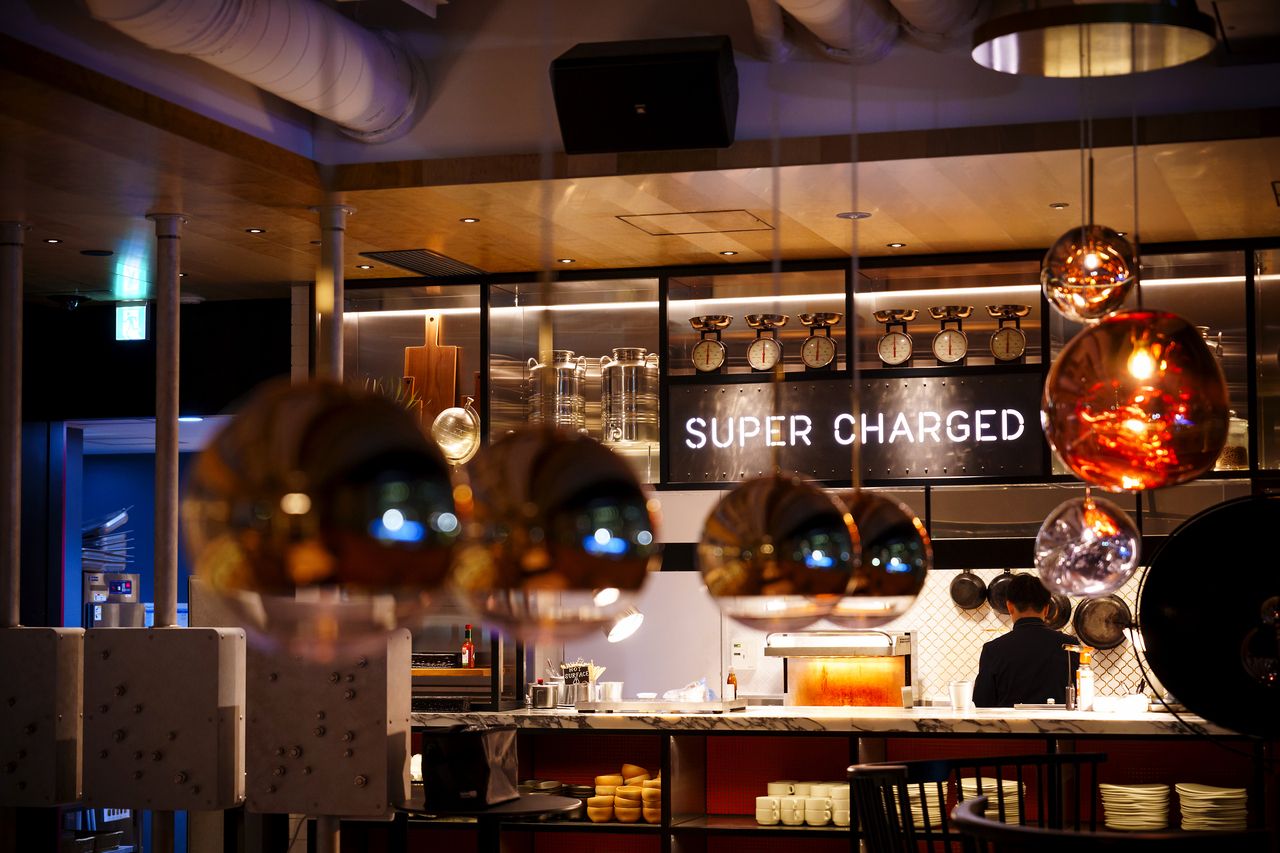 【オンライン限定】ダブルメイン ディナー5品コース＆150分フリーフロー付き