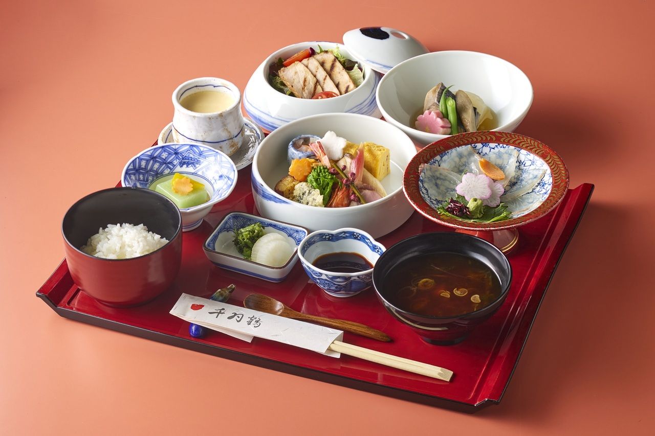 Recommended lunch: "Saishoku Gozen"