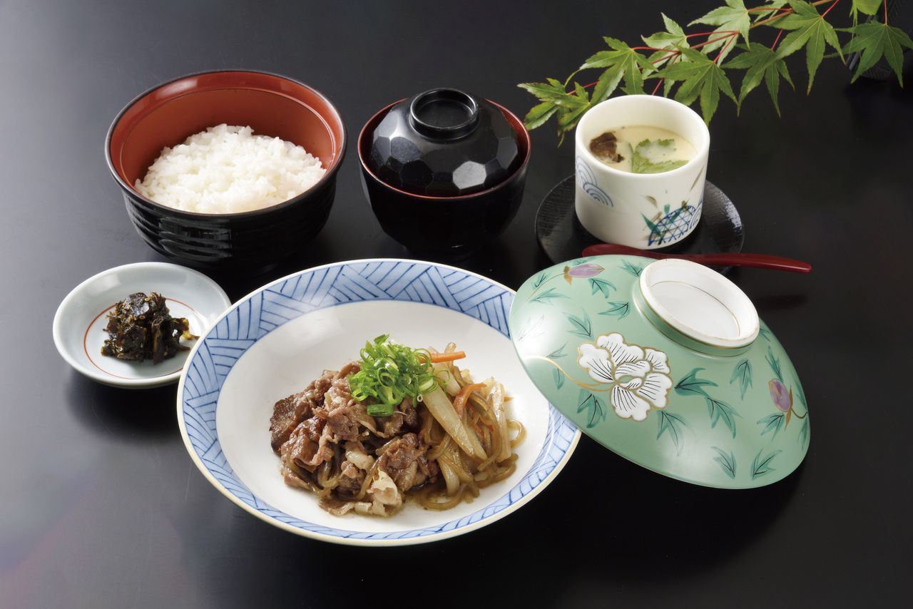 和牛すき煮定食