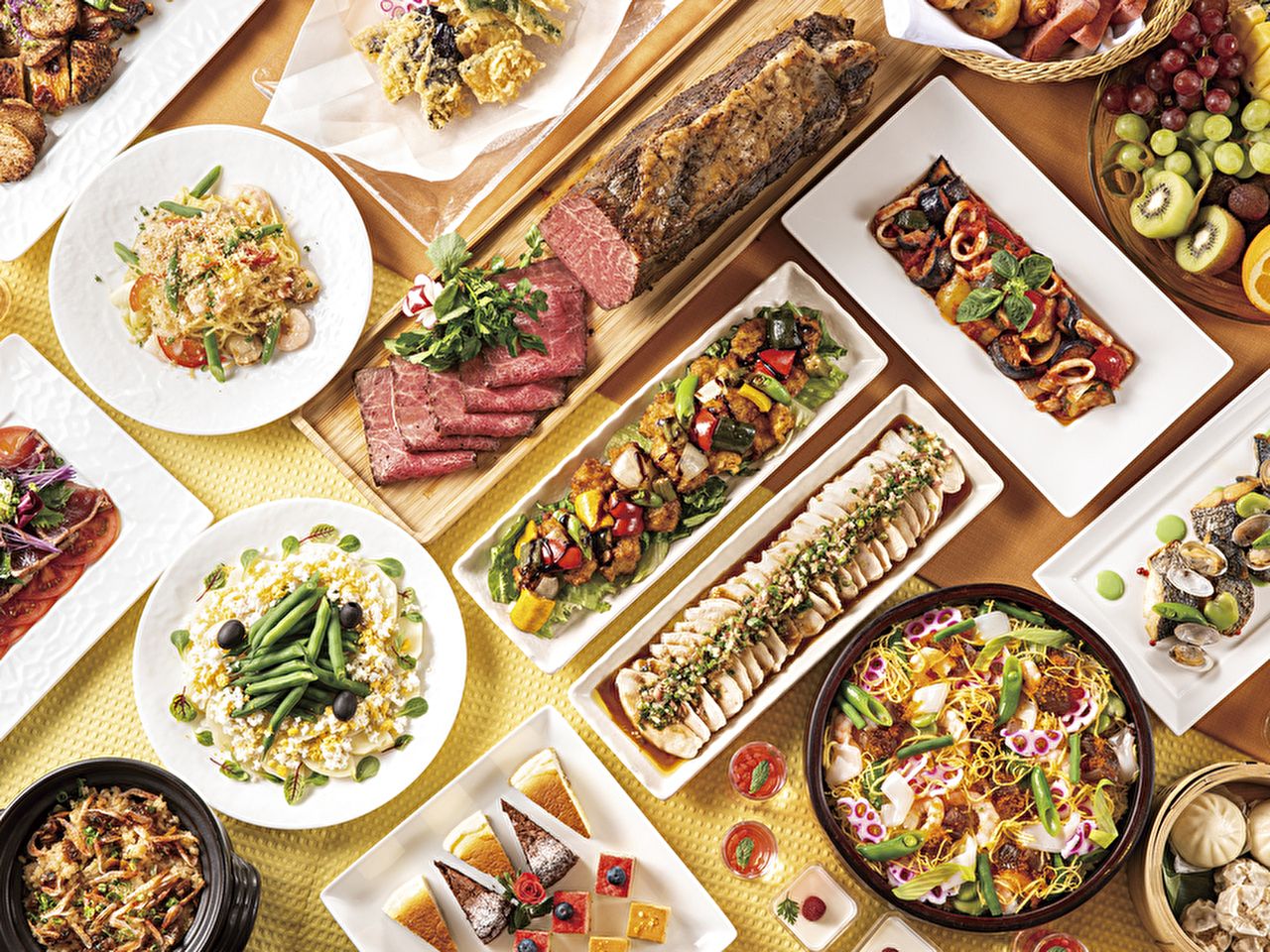 [Weekday Lunch Buffet for Adults after 12:00/No Time Limit] Low-temperature cooked roast beef and freshly fried tempura are all-you-can-eat