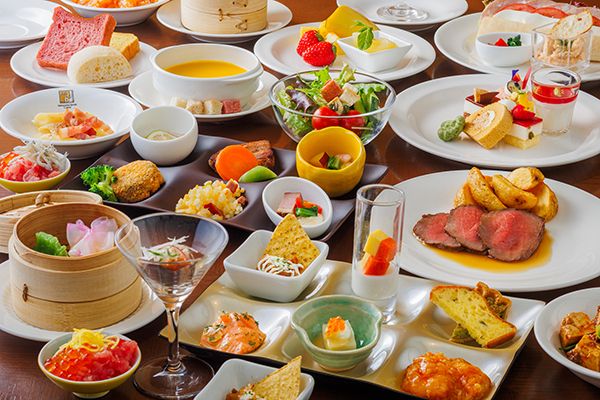 ランチビュッフェ 土日祝　