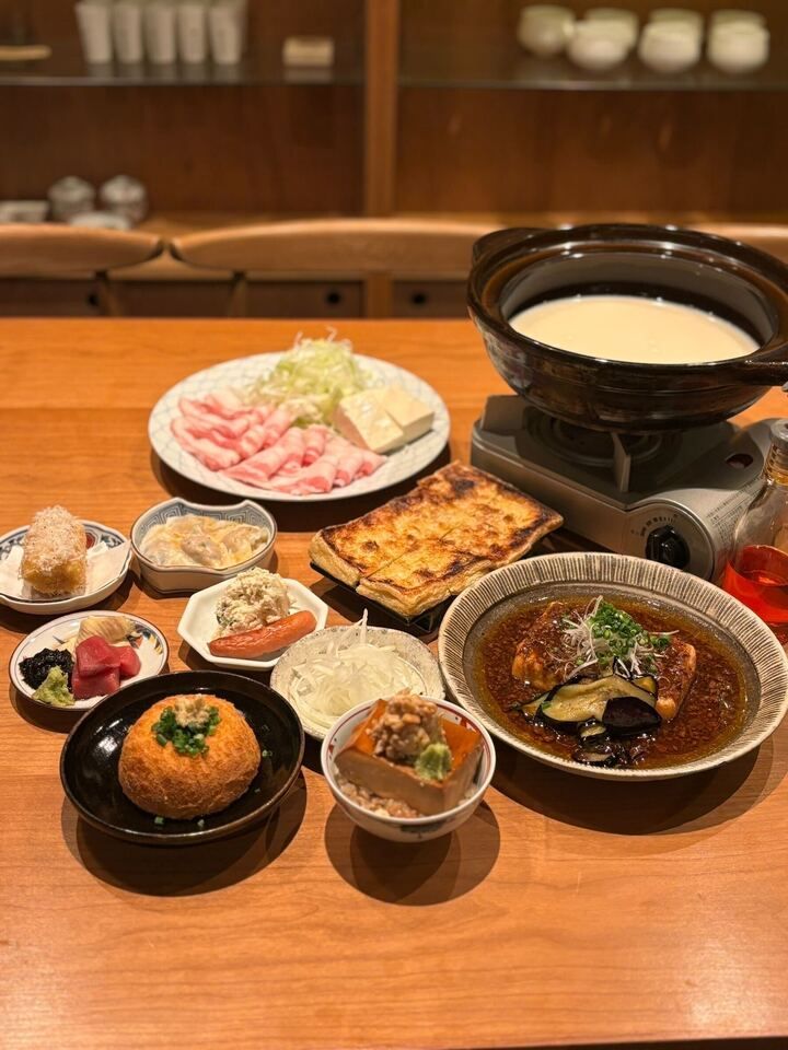 [Mihara Tofu Annex] Itoshima Pork Soy Milk Hot Pot Course