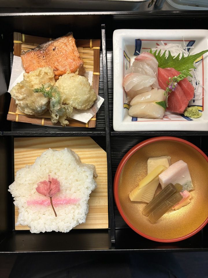  Lunch Chef's Choice Course ¥5,000 (limited to 10 or more people) Reservations must be made 3 days in advance