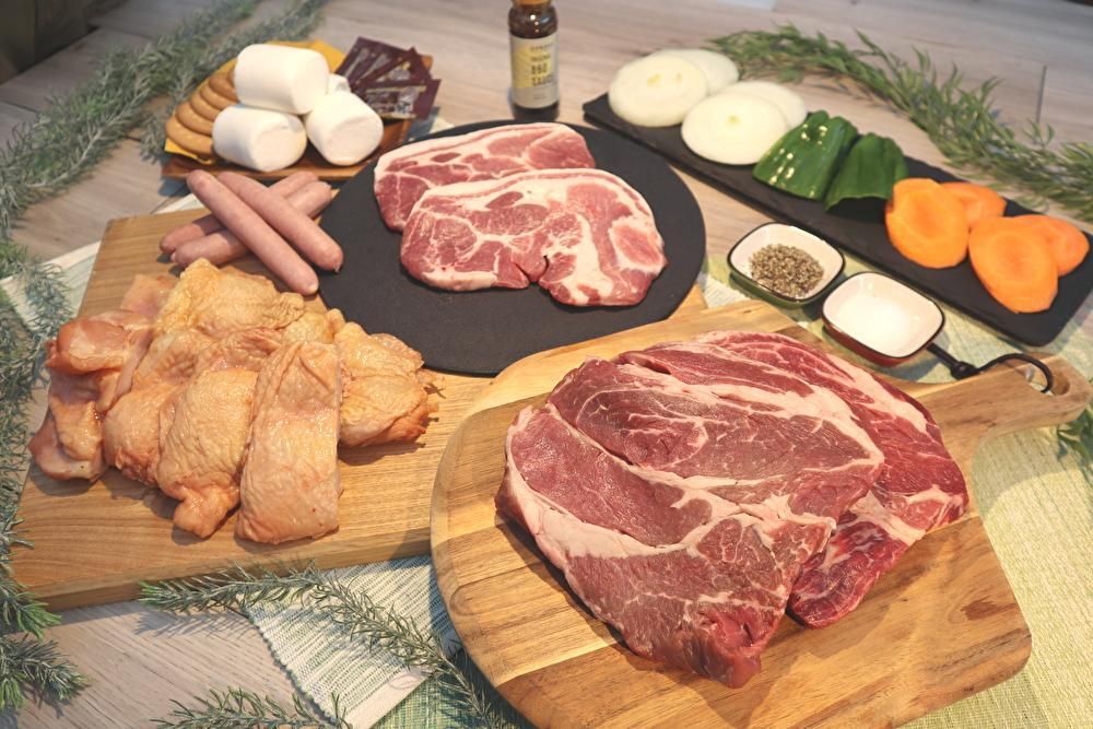 [BBQ set with steak meat (equipment rental included)]