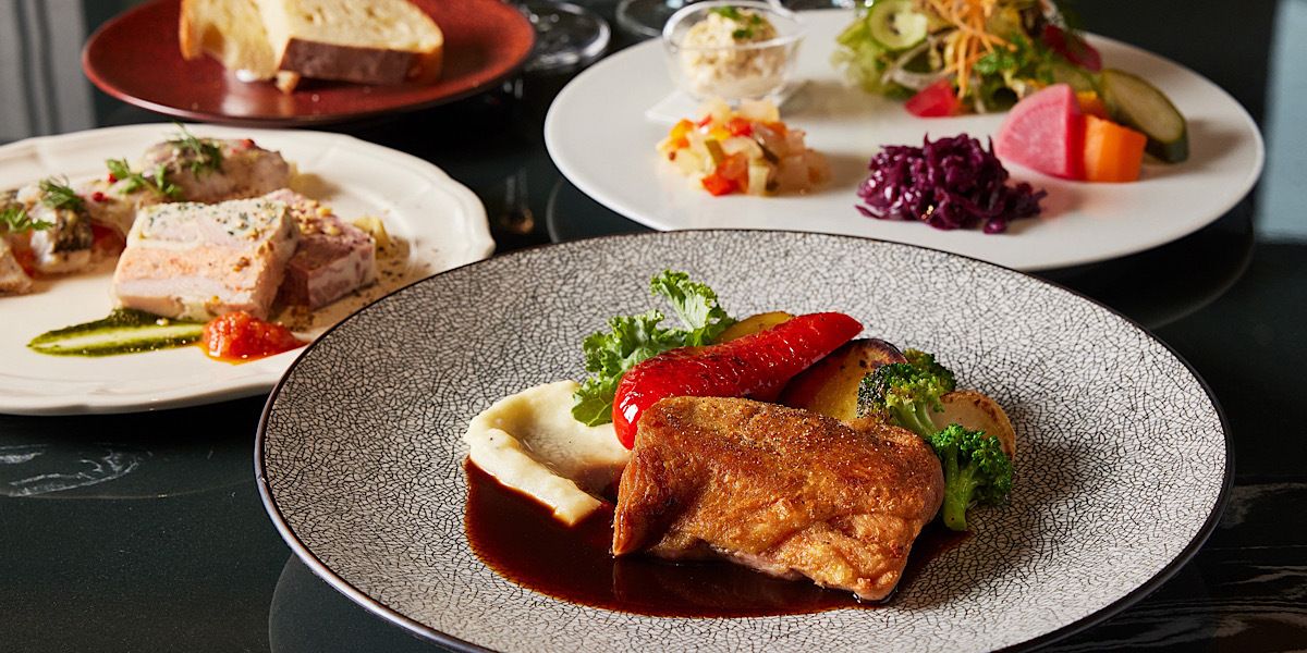 Weekend and Holiday Limited Lunch Course