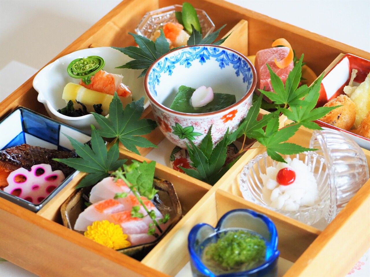 1日15食 平日限定【彩り御膳】