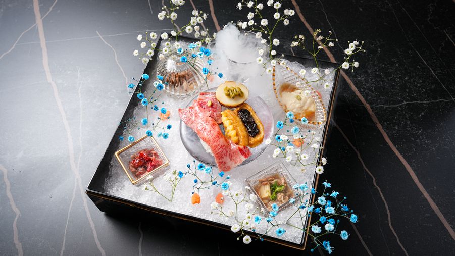 👑Recommended🏆 A5-grade certified Omi beef sukiyaki course made with cotton candy and 8 types of appetizers