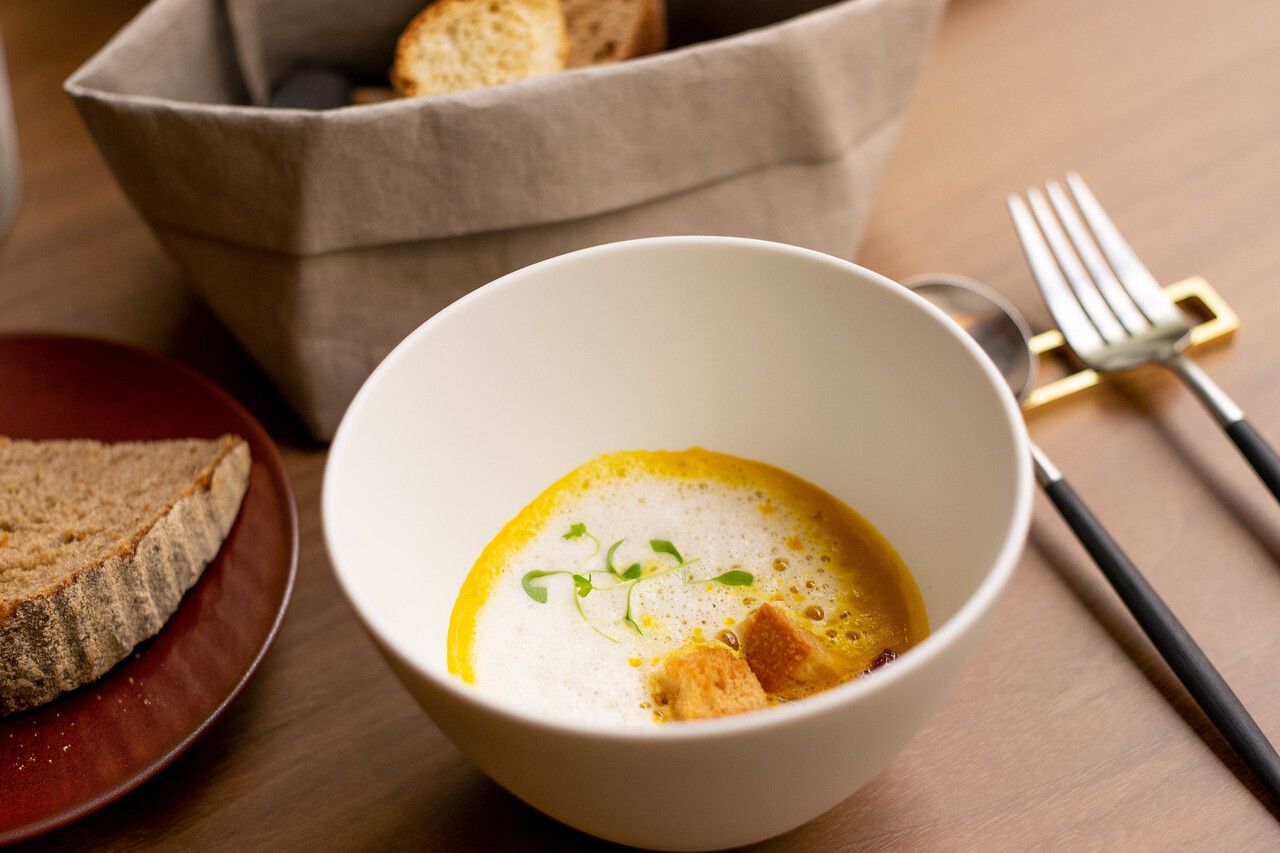 【Weekday Lunch】  Weekday lunch with all 3 dishes and a toast of sparkling wine