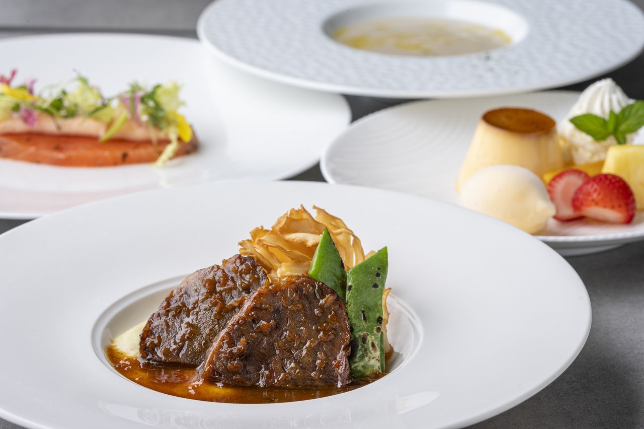 【12/19まで】フリードリンク付きDining Dinner Course