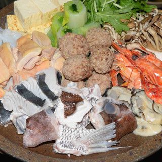 [Kamogawa River Summer Dining] Yosenabe Course (5 dishes)