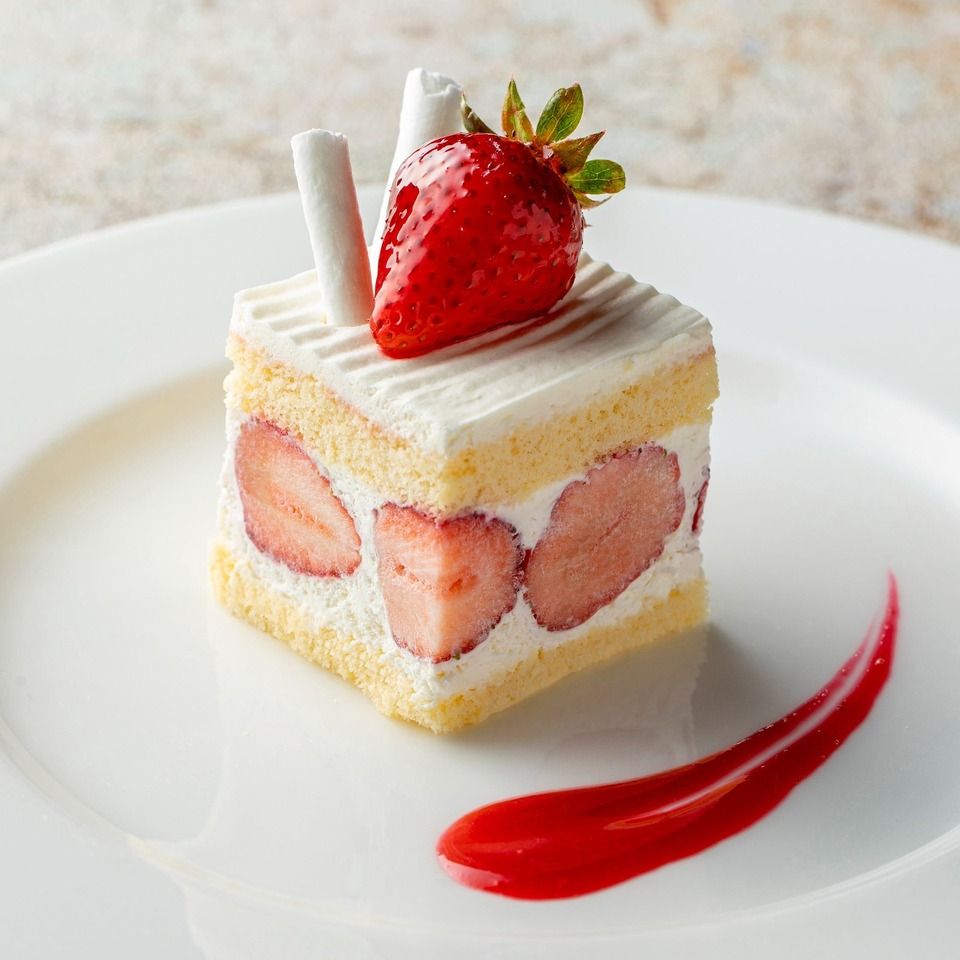 【オプションプラン※お誕生日や記念日に※】カットケーキ　(5.5cm四方）