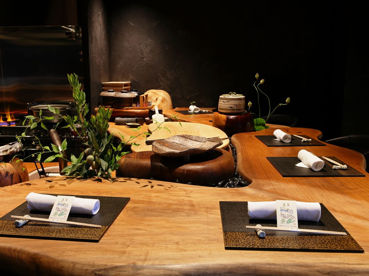 A course using seasonal ingredients from the 24 solar terms and carefully selected beef