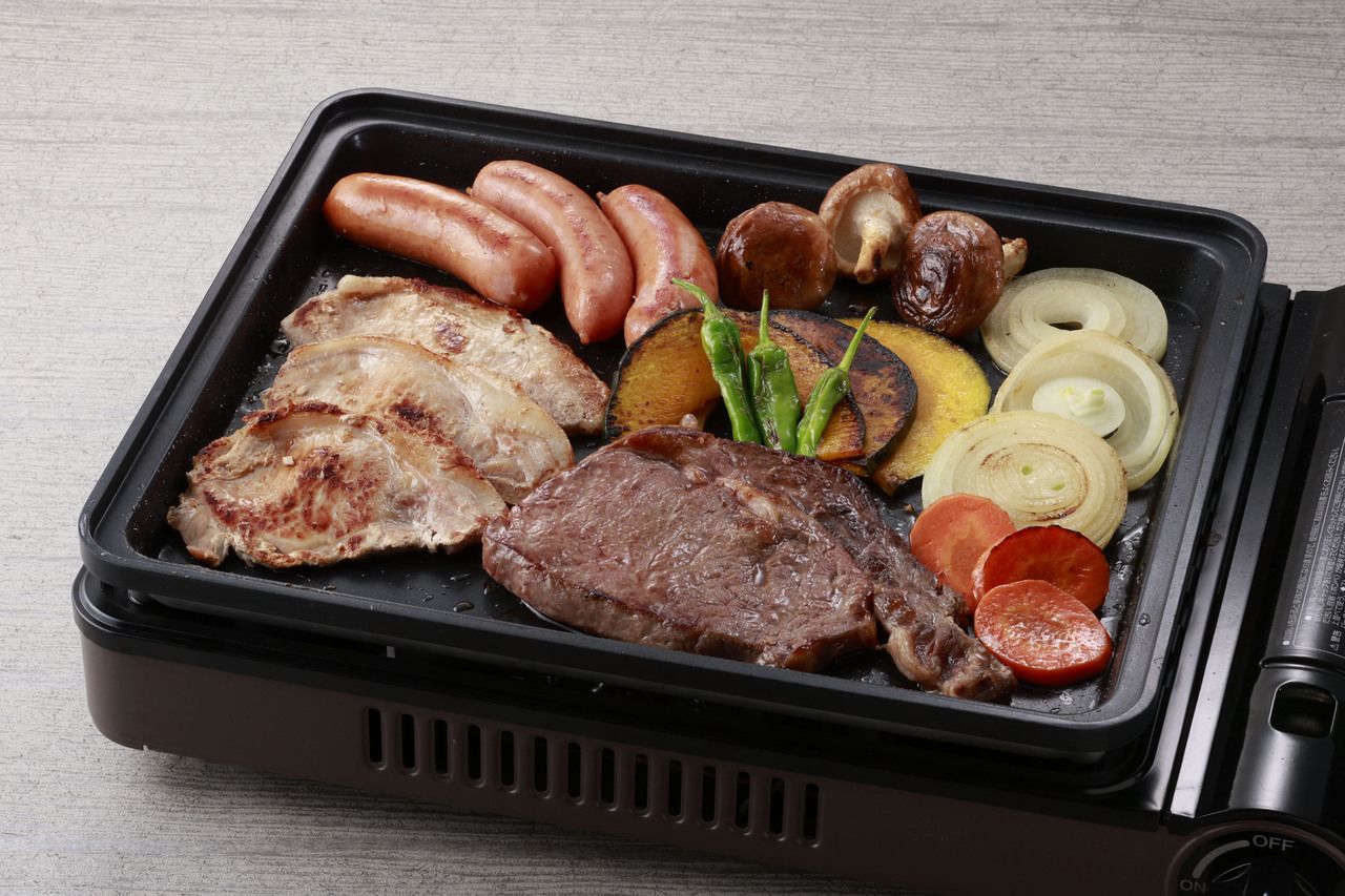 BBQ + snacks + unlimited drinks