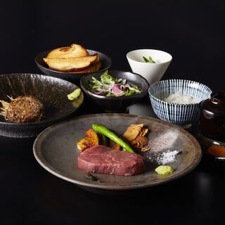 黒毛和牛赤身ステーキ＆ハンバーグランチ　5,500円