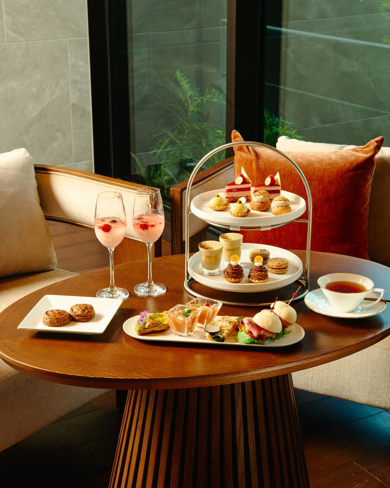 ピエール・エルメ・パリ コラボ TIAD Afternoon Tea～2025 Winter～/グラスシャンパーニュ付き