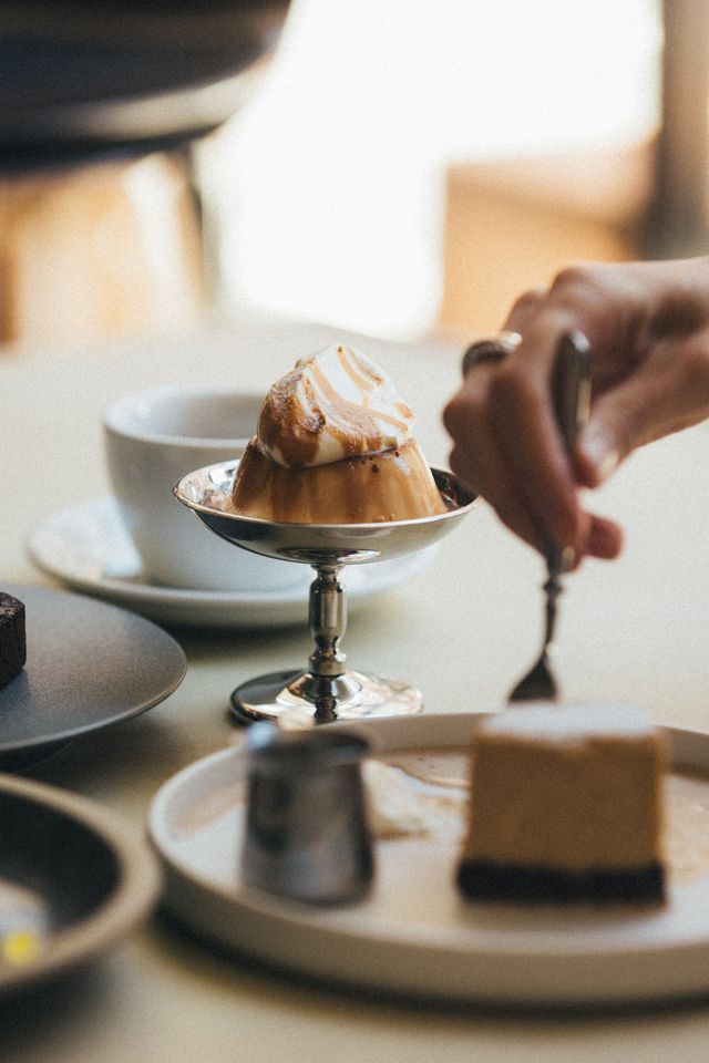 【WEEKDAY LUNCH】평일 한정・계절의 스프로 선택할 수 있는 메인, 디저트와 음료가 붙은 유익한 런치 세트