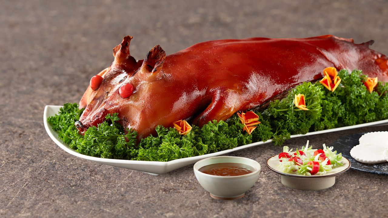 Roasted Crispy Suckling Pig (Whole) $428++