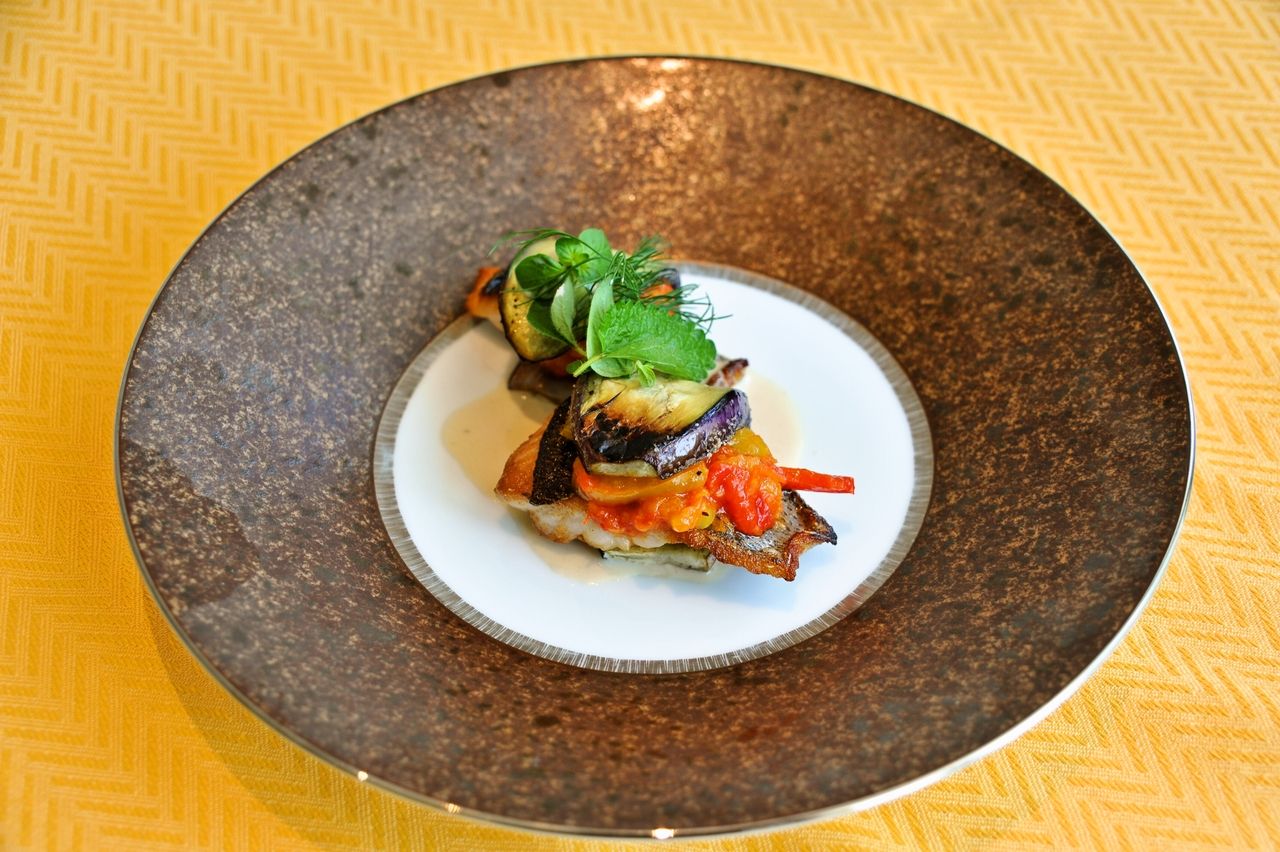 【お昼のコース】オードブル、スープ、メインはお魚、デザートなど全4品 食後のドリンク付