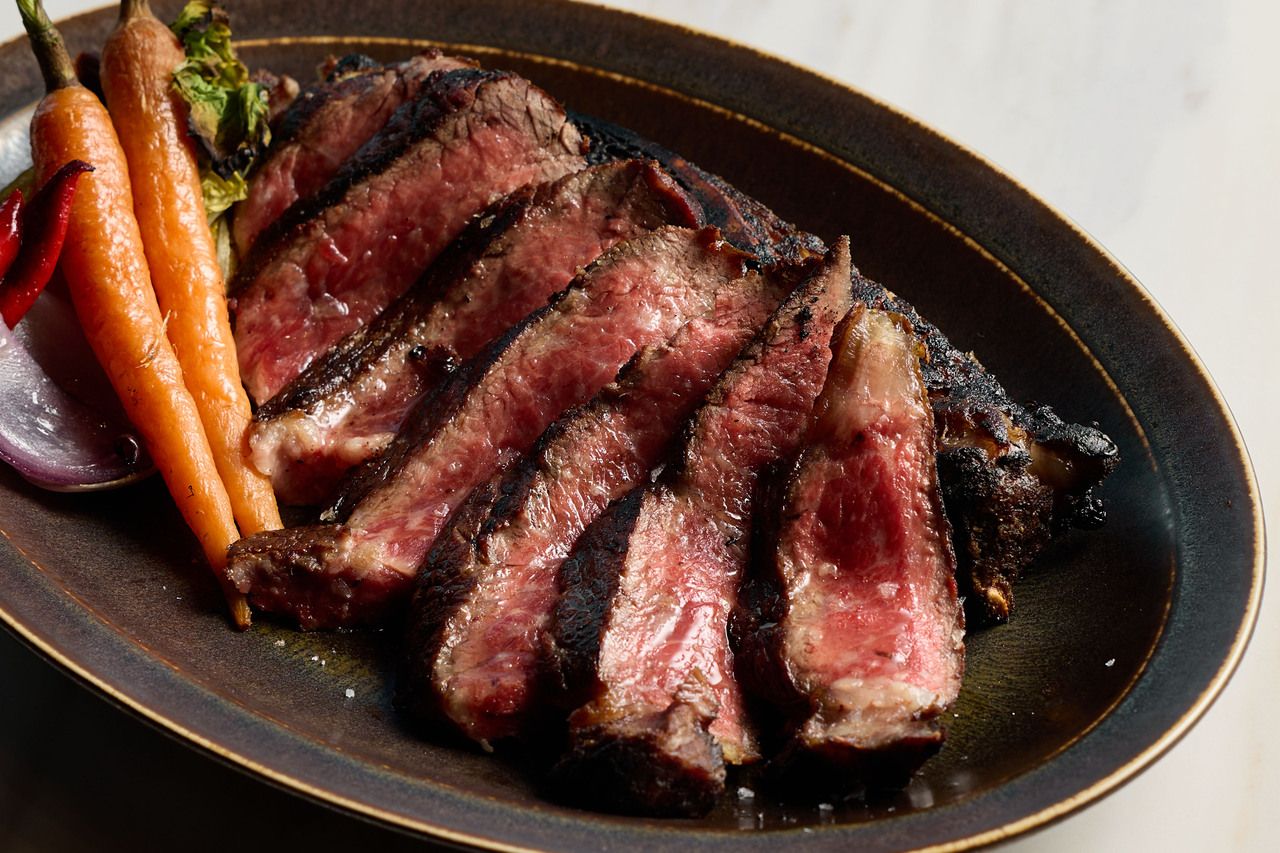 10/1～12/12Lunch — 4-course menu featuring charcoal-grilled scallops and Basque cheesecake · URA