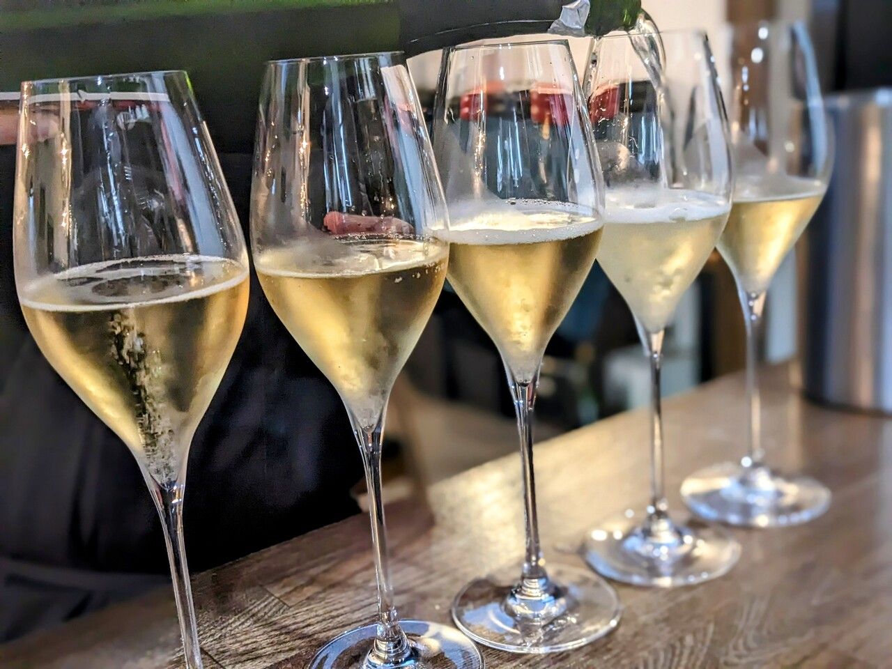 大皿料理6品＋ビール、ワインドリンク飲み放題2時間半