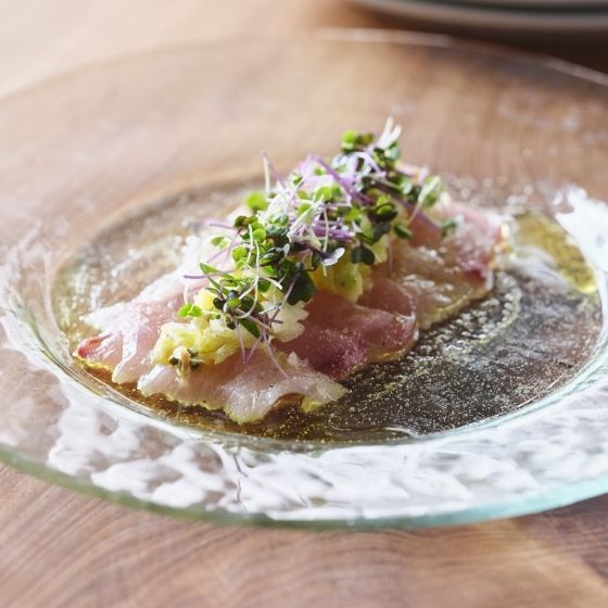 [A] 主厨精选开胃菜和肉类菜肴（共6道菜）