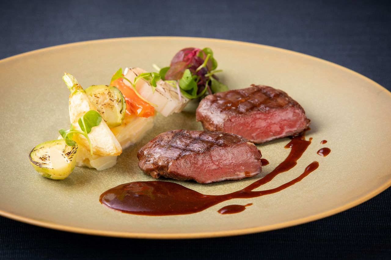 Nov 7–Jan 20 (Saturdays, Sundays & public holidays): Prix-fixe lunch course — excluding Jan 1–4