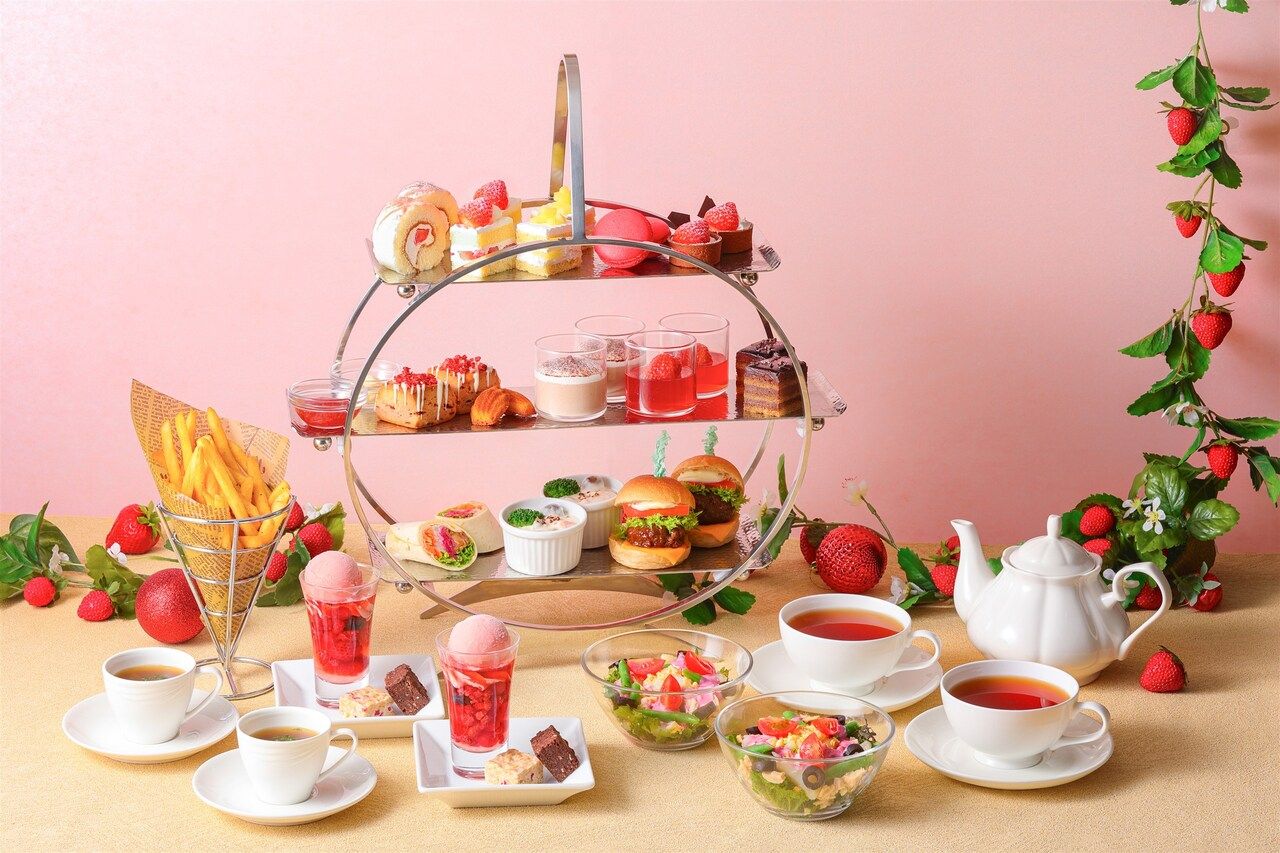 【2025年12月1日～2026年1月4日】【120分制】アフタヌーンティーセット🍓～いちご＆チョコレート～