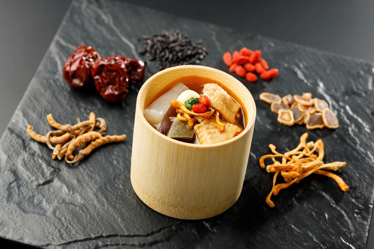 【12月～2月】 薬膳晩餐       