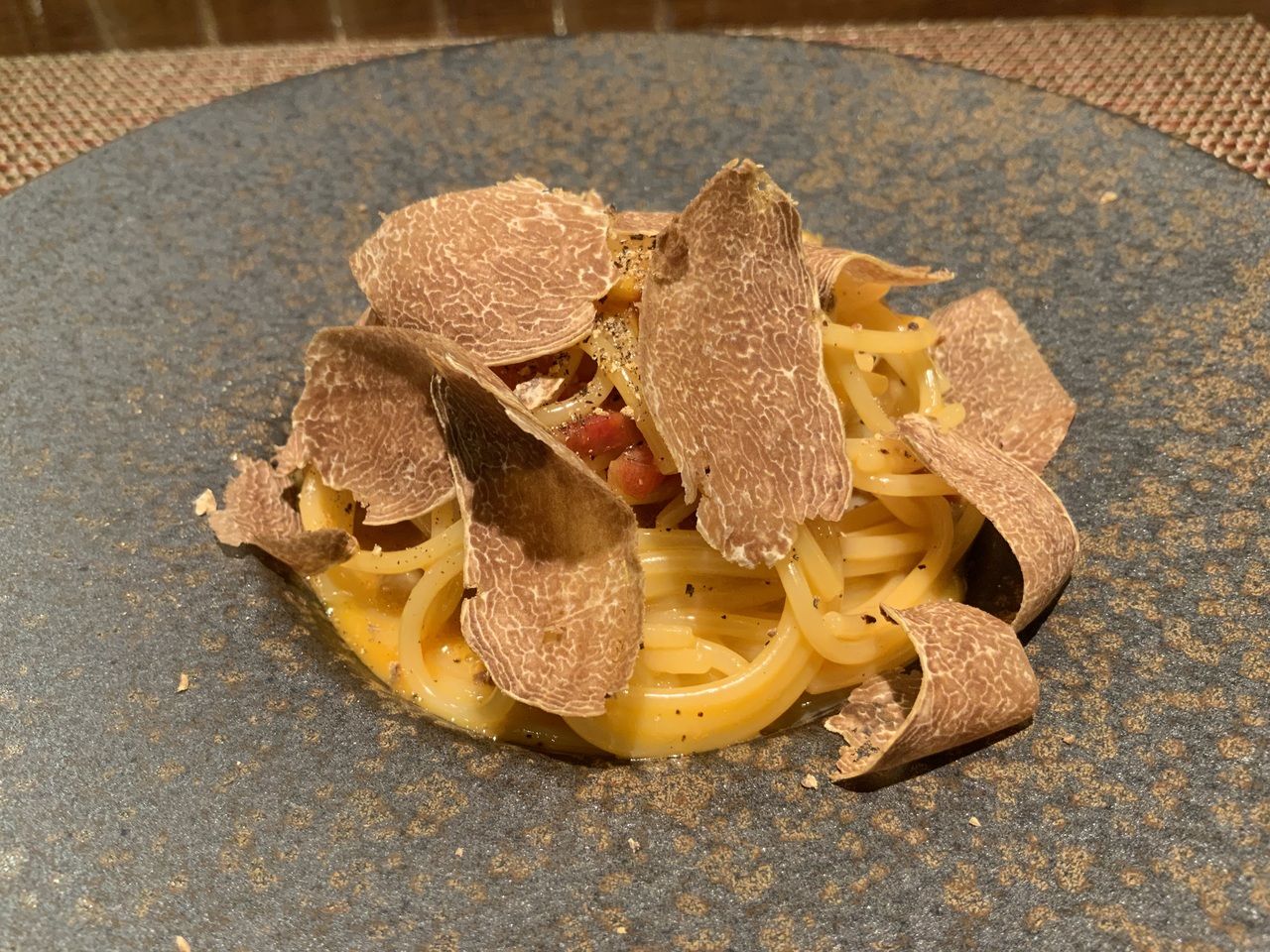 イタリアの至宝 白トリュフとスペシャリテを楽しむクリスマスコース