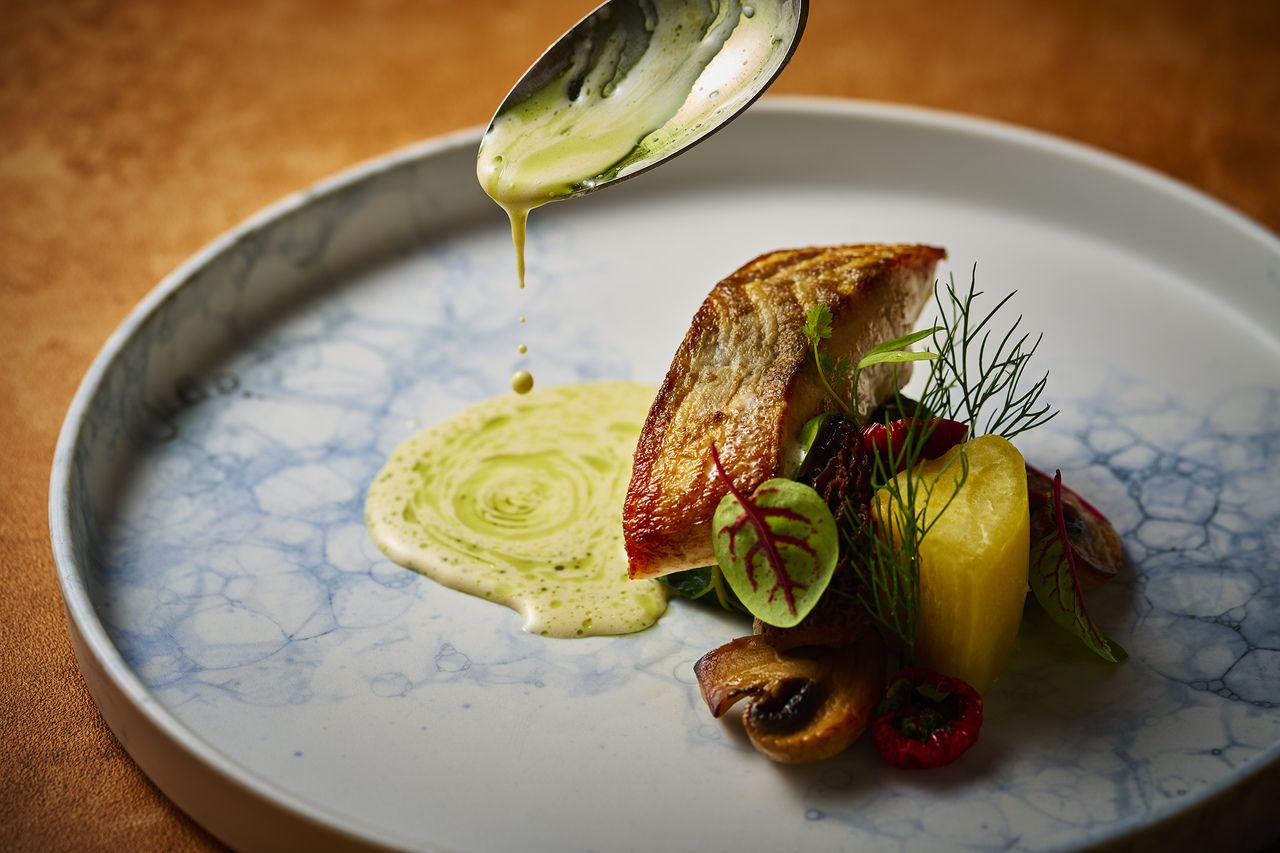 12/1~ 《ディナー》 8,000円スタンダードコース《メインディッシュ：魚料理》