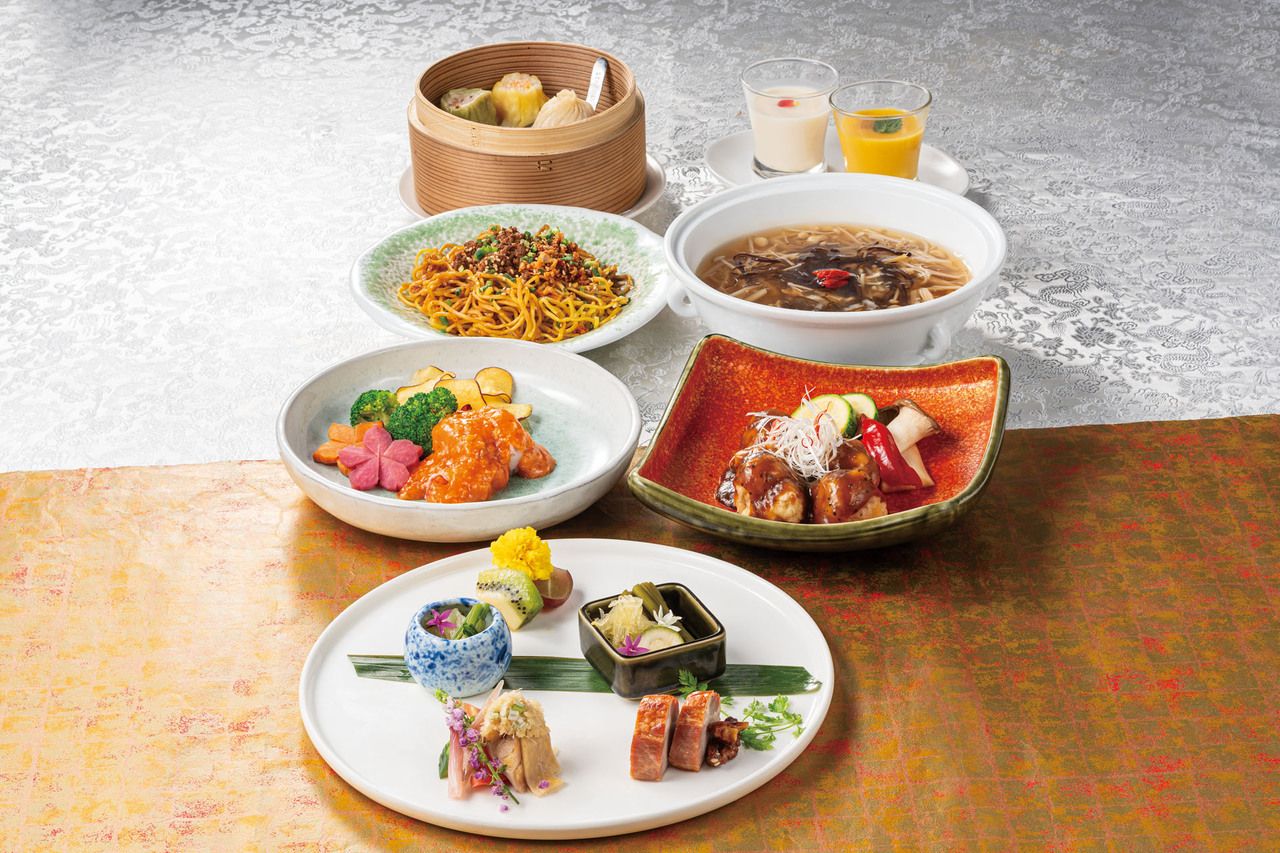 12月・４名様まで【大陸菜コース】エビチリや蒸し点心など人気料理【全7品】（大皿）お料理のみ6,000円(税込)