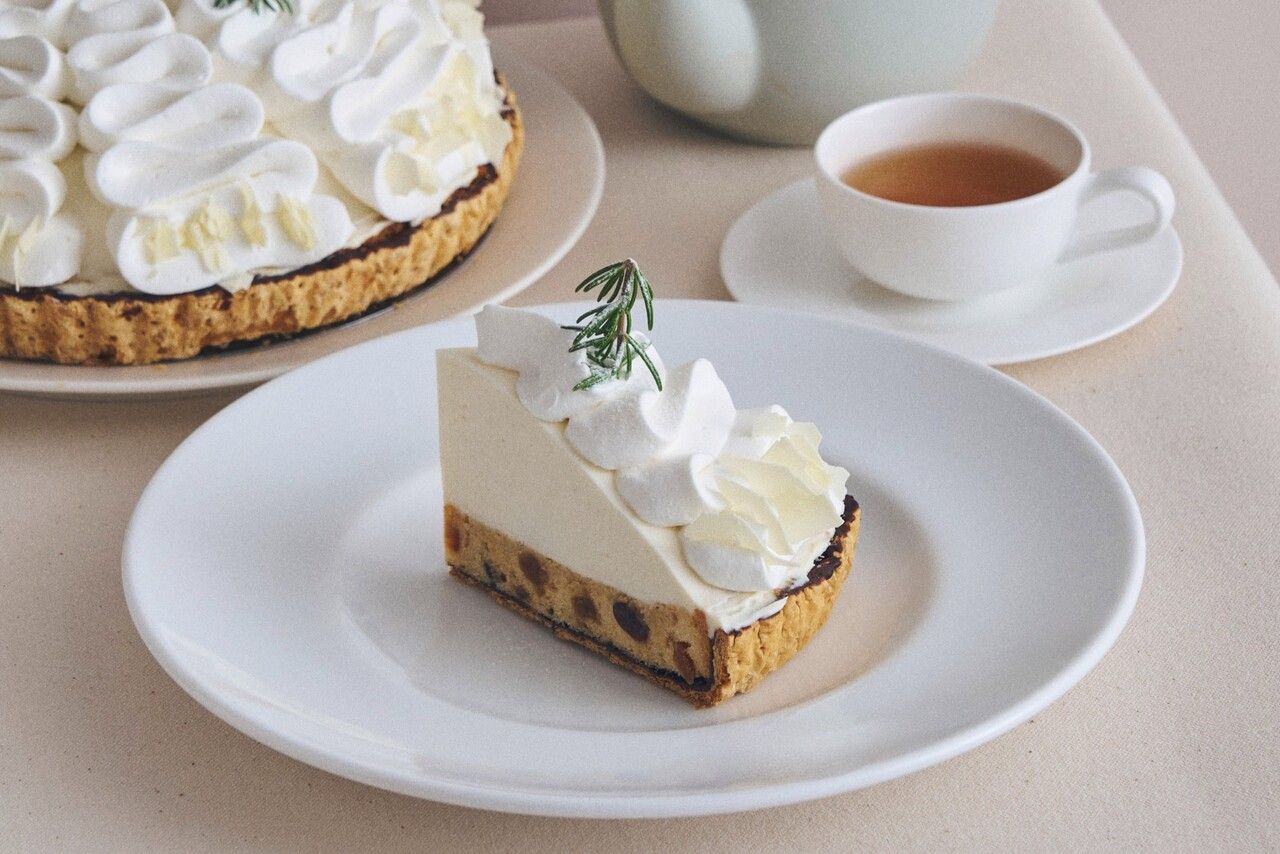 【12/26～】ドリンクセット / シュトーレンチーズケーキ