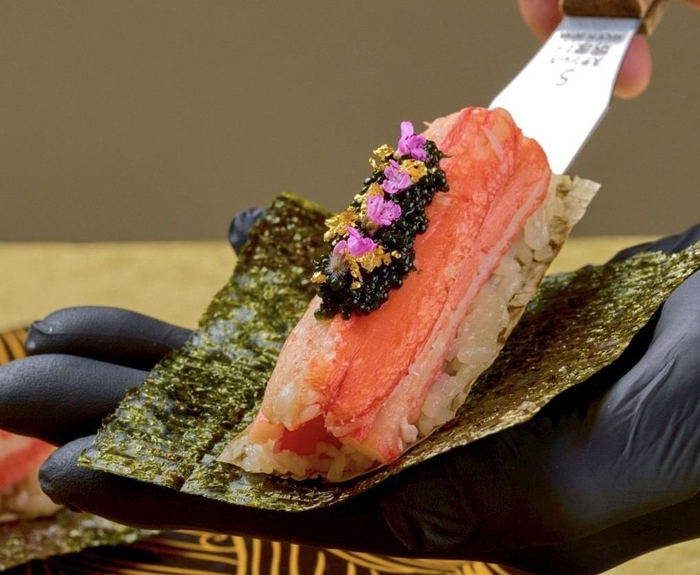 期間限定1月31日まで。個室確約！【年始特別コース】飲み放題付き！新商品「厳選和牛の蟹ユッケドッグ」「厳選ヒレ肉のブリオッシュカツサンド」「厳選焼物7種」「海苔冷麺」をご提供。