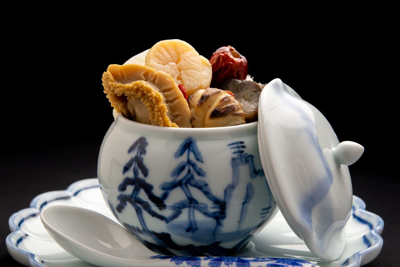 Buddha Jumps Over the Wall and Lobster Course (April-May) [Reservations required 3 days in advance]