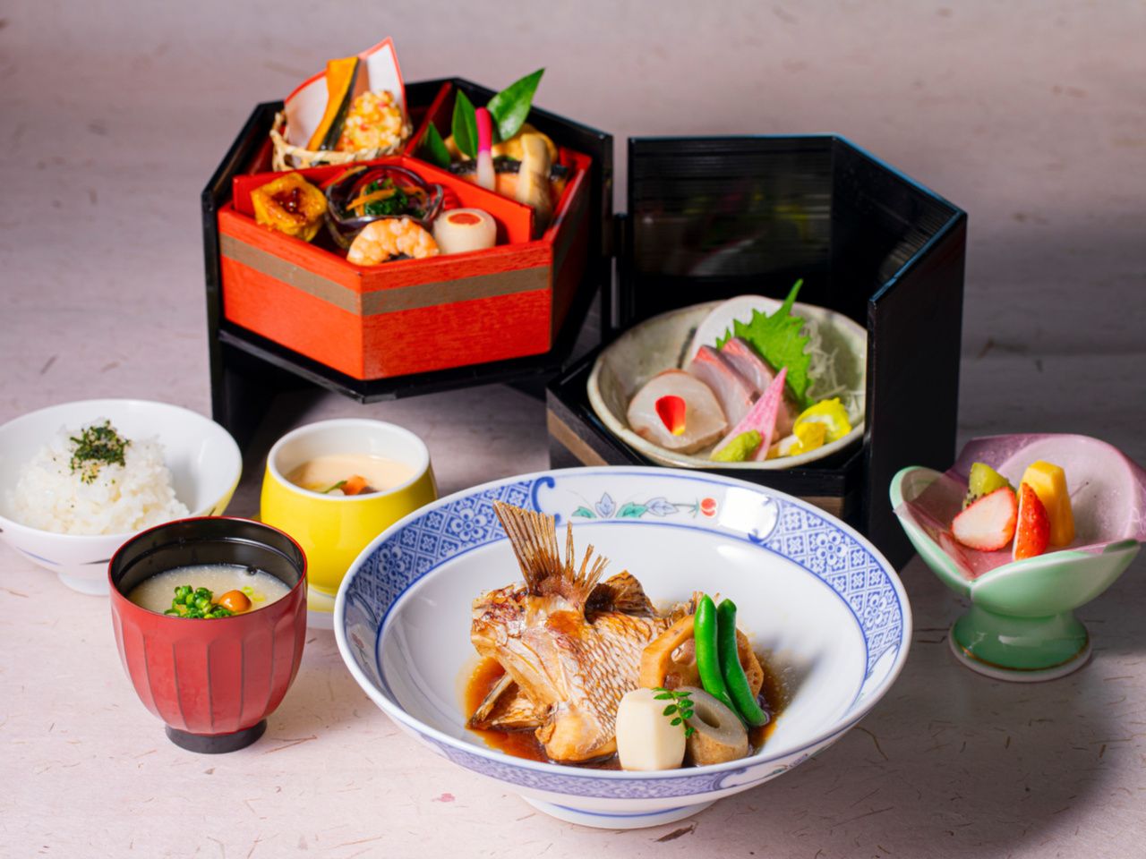 彩り小箱弁当