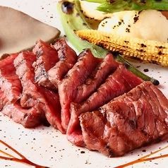 The most popular dish is the 8,000 yen course with grilled Joshu beef rump and 2 hours of all-you-can-drink.
