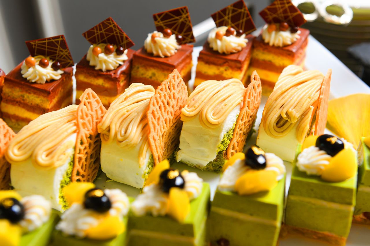 La Montagne/ラ モンターニュ　ディナーコース＋デザートワゴンサービス付き♪