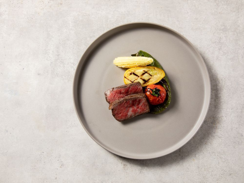 [Weekdays: Special Lunch] A luxurious 5-course meal featuring two main dishes (meat and fish) and seasonal appetizers, plus 120 minutes of free drinks.