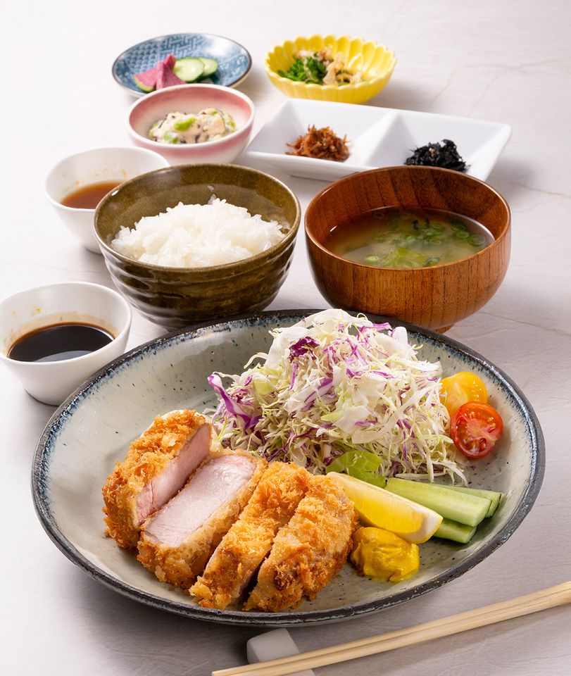 能登豚の低温調理ロースかつ定食