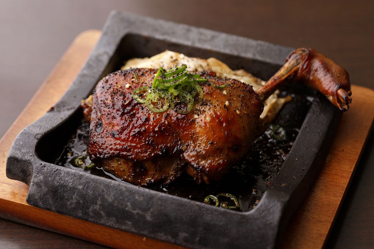 5月〜【飲み放題付き】名物ひな鶏の青唐山椒焼きや炭火焼鳥、鶏団子のみぞれ餡など全11品　6000円